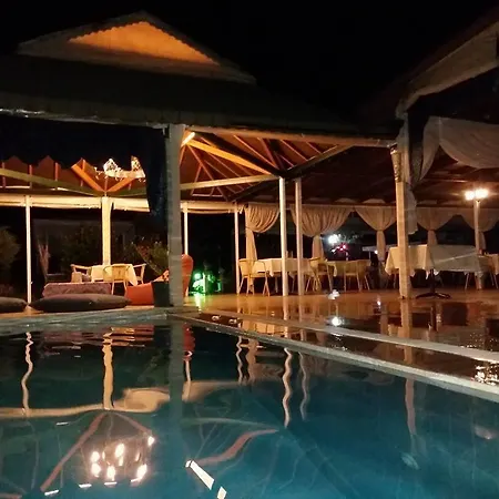 Hotel Ceren