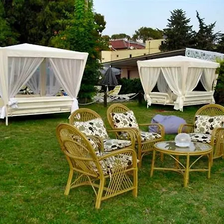 Ceren Hotel 2*