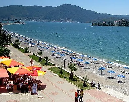 Ξενοδοχείο Ceren 2*