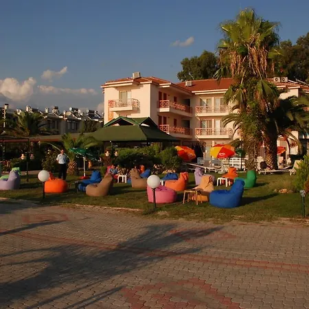 Ξενοδοχείο Ceren
