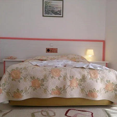 Hotel Ceren 2*