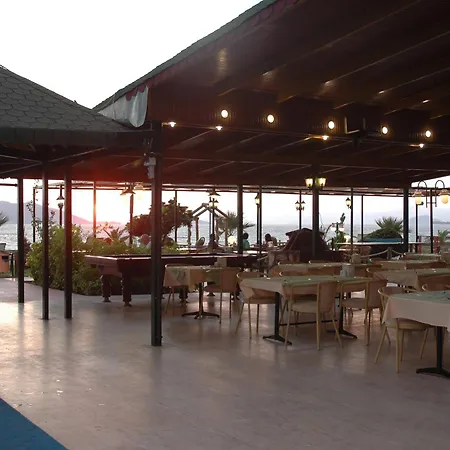 Ceren Hotel 2*